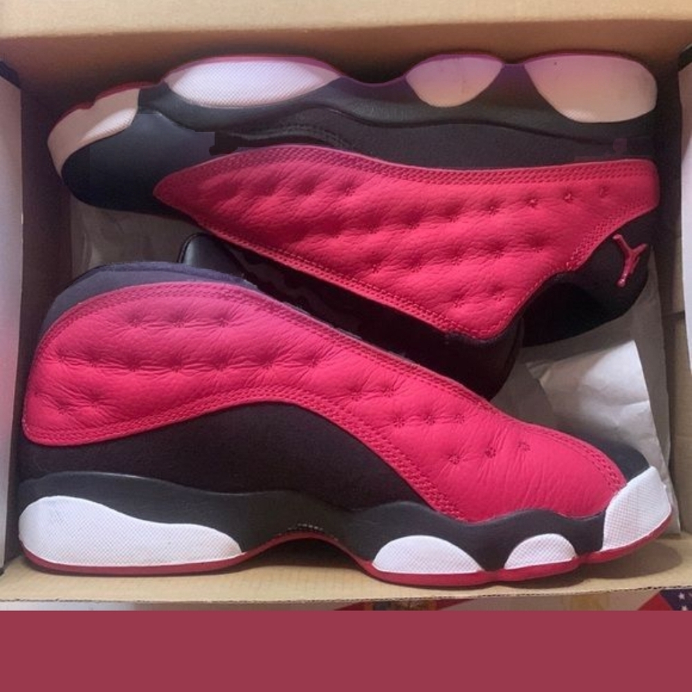 Jordan Women's Black and Red Sneakers